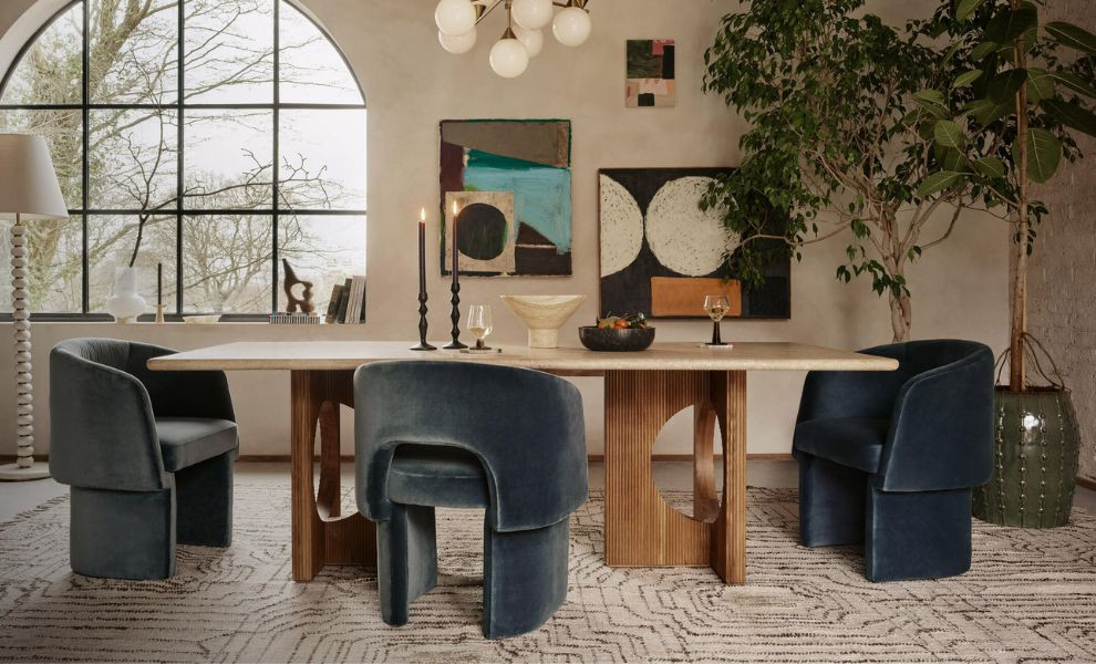 Comment adopter la table en travertin ?